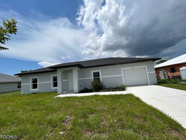 1701 NE 44th TER, Cape Coral, FL 33909