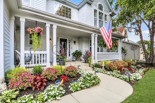 18587 W Meander Drive, Grayslake, IL 60030