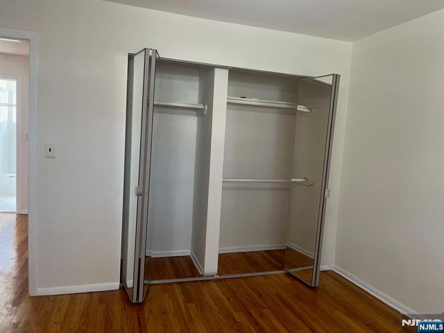 300 E Homestead Avenue B 8, Palisades Park, NJ 07650
