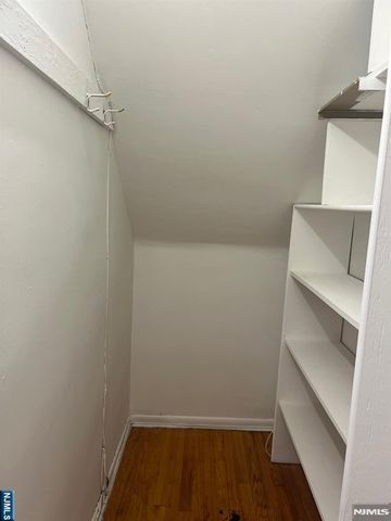 300 E Homestead Avenue B 8, Palisades Park, NJ 07650