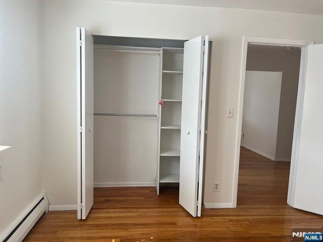 300 E Homestead Avenue B 8, Palisades Park, NJ 07650