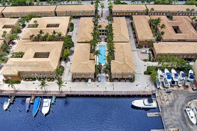 2965 NE 185th Street 1513, Aventura, FL 33180