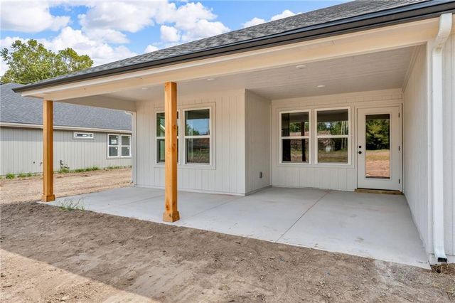 1116 Bluestem Circle, Baldwin City, KS 66006