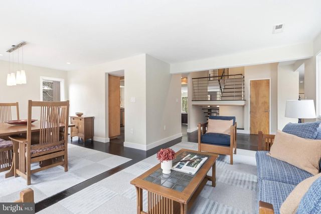 10519 ZION DR, Fairfax, VA 22032