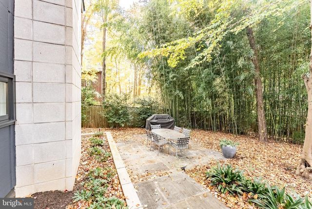 10519 ZION DR, Fairfax, VA 22032