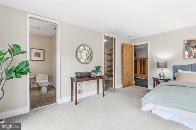 10519 ZION DR, Fairfax, VA 22032