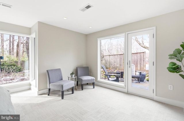 10519 ZION DR, Fairfax, VA 22032