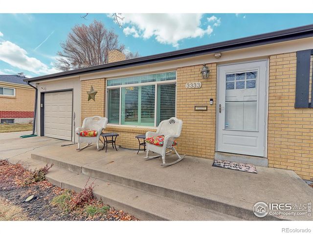 3333 W Wagon Trail Drive, Englewood, CO 80110