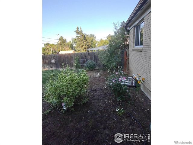 3333 W Wagon Trail Drive, Englewood, CO 80110