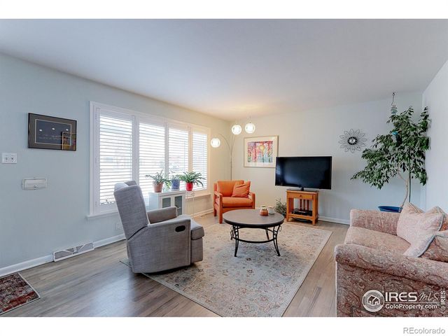 3333 W Wagon Trail Drive, Englewood, CO 80110