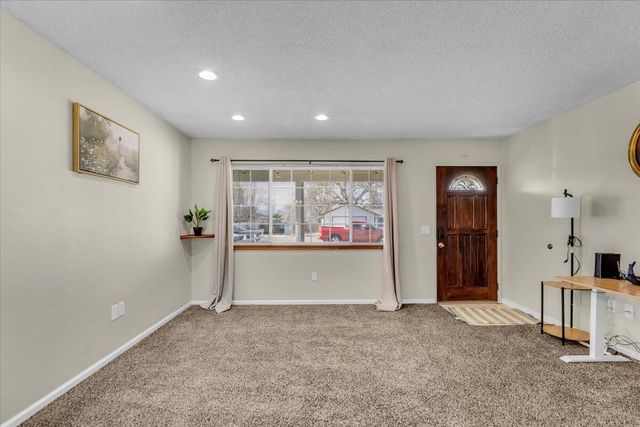 1481 Diamond Street, Anderson, CA 96007