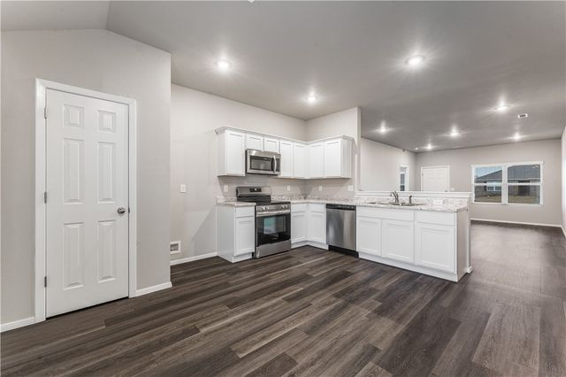 927 W Aiden Drive, Siloam Springs, AR 72761