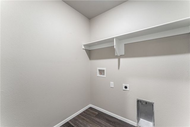 927 W Aiden Drive, Siloam Springs, AR 72761