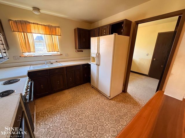 6655 Lee Crest Drive, West Bloomfield Twp, MI 48322