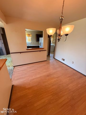 6655 Lee Crest Drive, West Bloomfield Twp, MI 48322