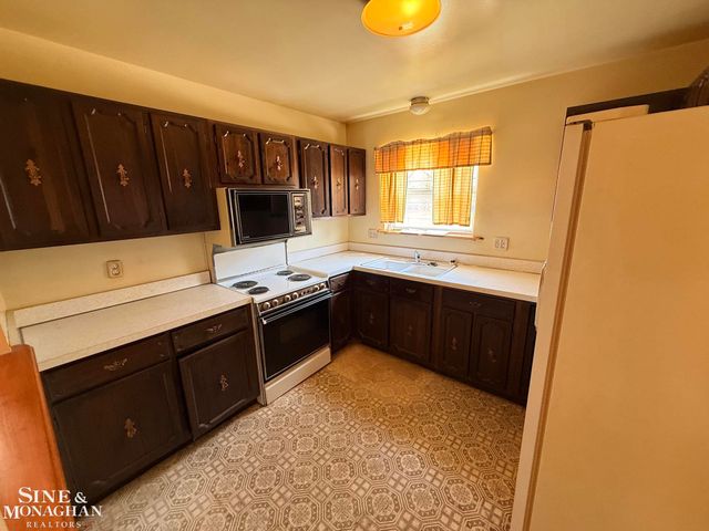 6655 Lee Crest Drive, West Bloomfield Twp, MI 48322