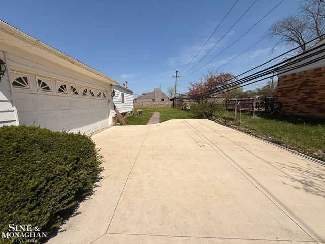 6655 Lee Crest Drive, West Bloomfield Twp, MI 48322