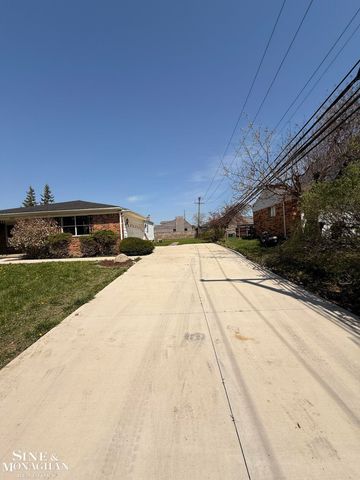 6655 Lee Crest Drive, West Bloomfield Twp, MI 48322