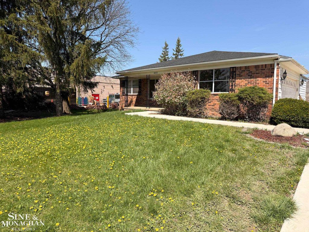 6655 Lee Crest Drive, West Bloomfield Twp, MI 48322