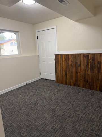 204 Lemon Ln, Nine Mile Falls, WA 99026