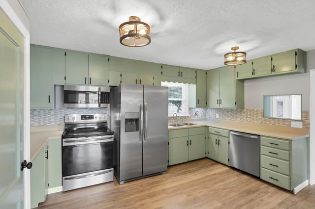 1023 Glenmore Avenue, Newark, OH 43055