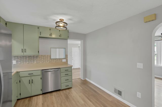 1023 Glenmore Avenue, Newark, OH 43055