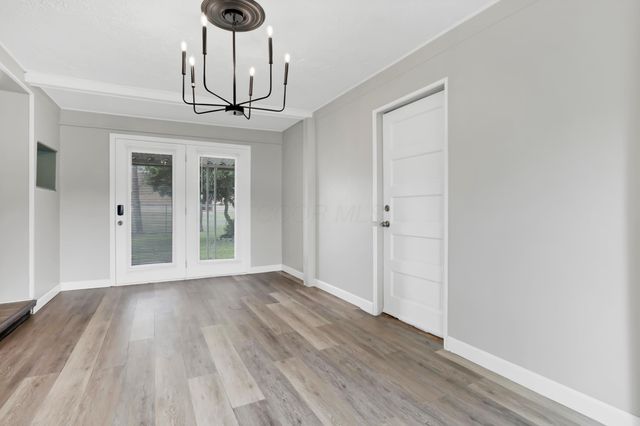 1023 Glenmore Avenue, Newark, OH 43055