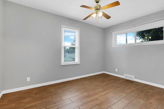 1023 Glenmore Avenue, Newark, OH 43055