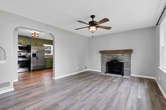 1023 Glenmore Avenue, Newark, OH 43055