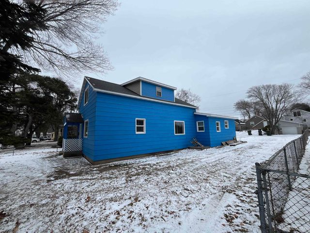 206 N 21st Street, Escanaba, MI 49829