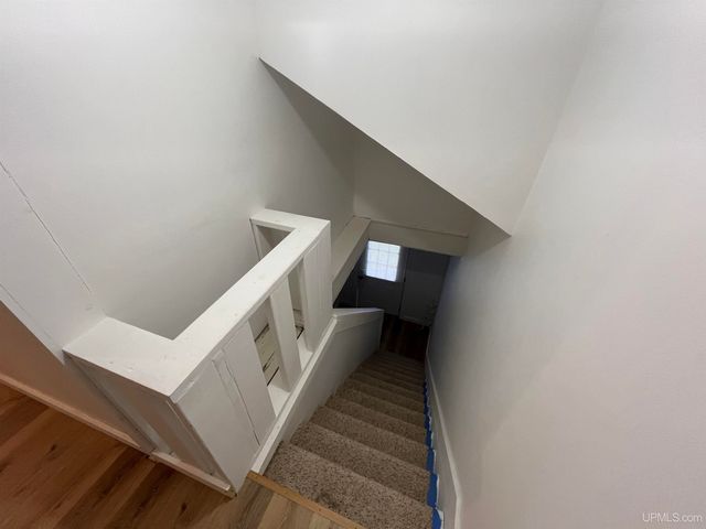 206 N 21st Street, Escanaba, MI 49829