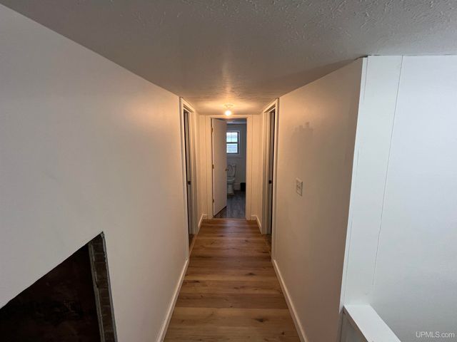 206 N 21st Street, Escanaba, MI 49829