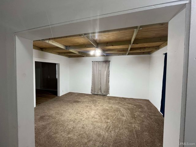 206 N 21st Street, Escanaba, MI 49829