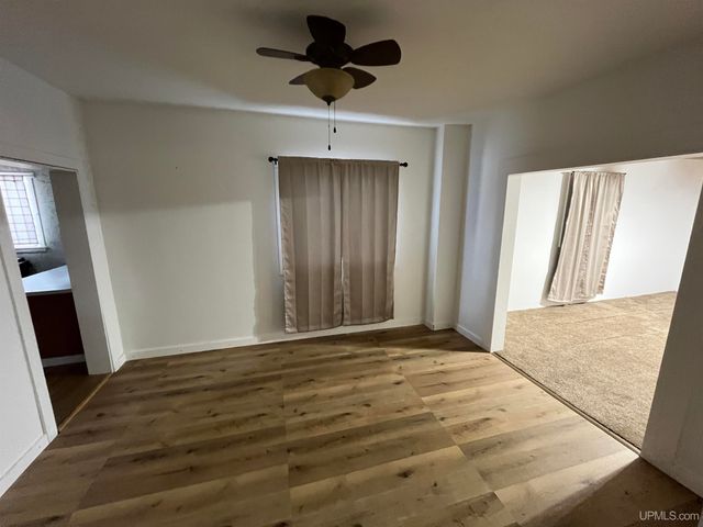 206 N 21st Street, Escanaba, MI 49829