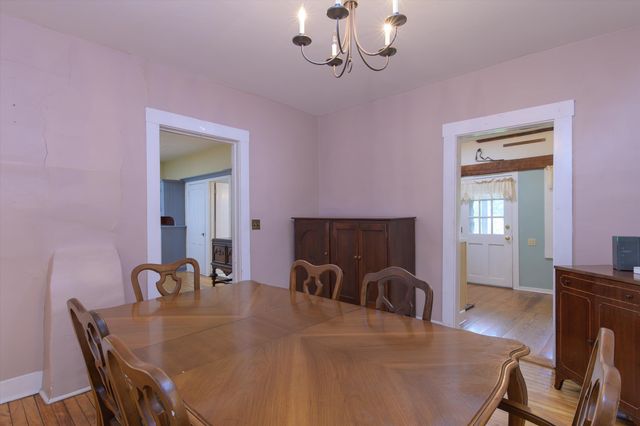 81 Main Street, Chester, VT 05143