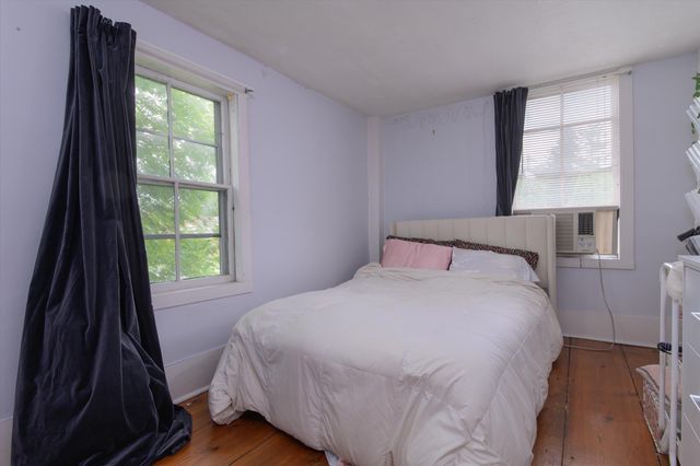 81 Main Street, Chester, VT 05143