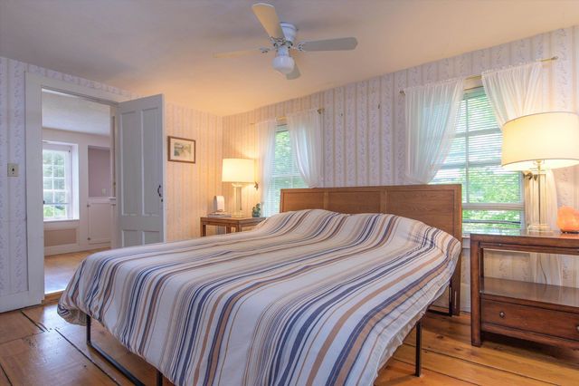 81 Main Street, Chester, VT 05143