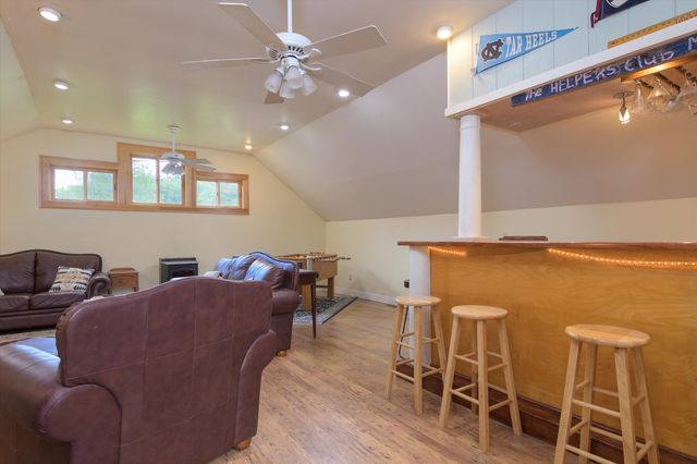 81 Main Street, Chester, VT 05143
