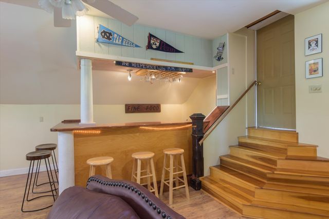 81 Main Street, Chester, VT 05143