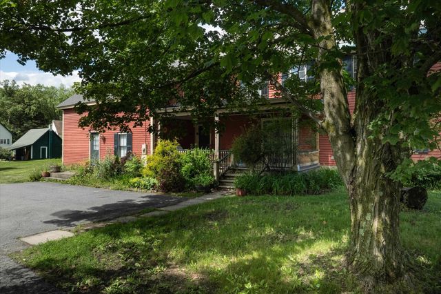 81 Main Street, Chester, VT 05143