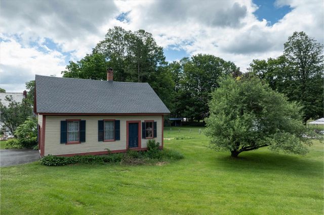 81 Main Street, Chester, VT 05143