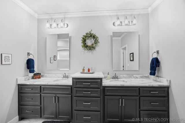 1506 Wildwood Drive, Claremore, OK 74017