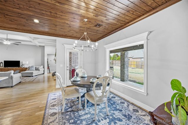 1506 Wildwood Drive, Claremore, OK 74017