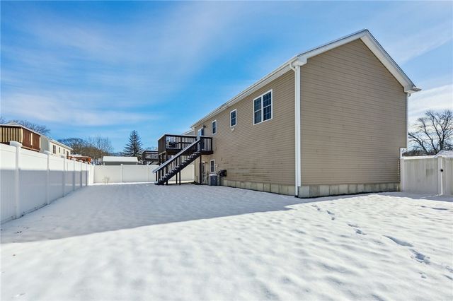 55 Dixie Avenue, Warwick, RI 02889