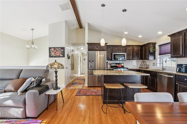 55 Dixie Avenue, Warwick, RI 02889