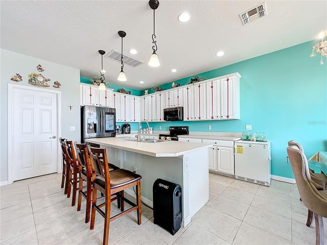 172 SEVILLE DRIVE, Davenport, FL 33837