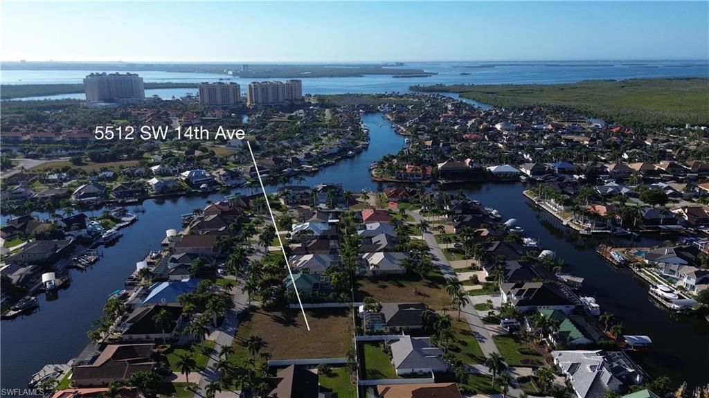 Image 12 of property listing at 5512 SW 14th AVE, Cape Coral, FL 33914