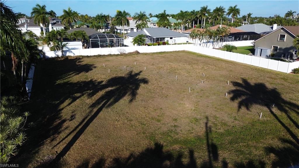 Image 15 of property listing at 5512 SW 14th AVE, Cape Coral, FL 33914