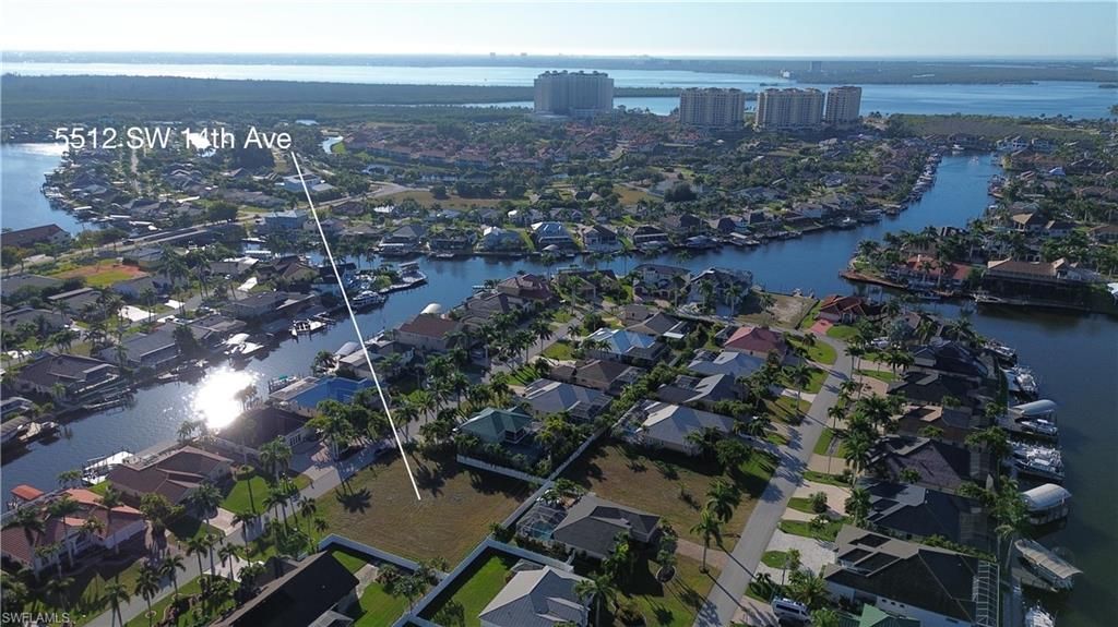 Image 3 of property listing at 5512 SW 14th AVE, Cape Coral, FL 33914