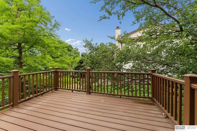 4020 N 103rd Plaza, Omaha, NE 68134